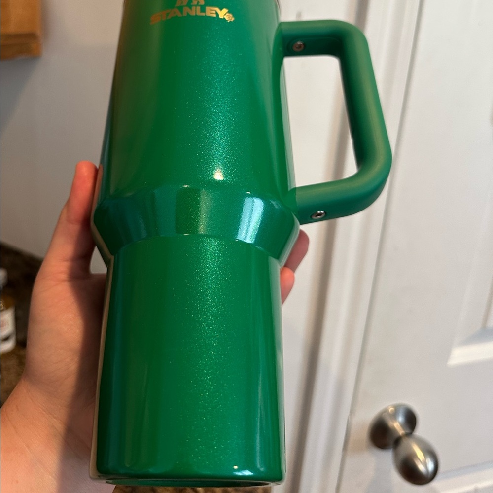 Stanley shamrock green 40oz - Picture 13 of 15